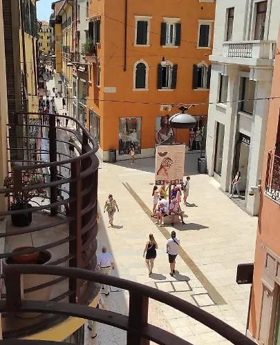 Apartment Centro Storico Verona , Samaritana N.4